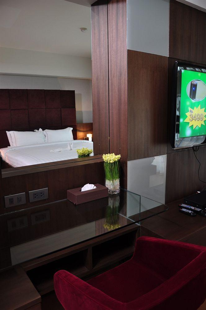 Palms @ Sukhumvit Executive Suite Bangkok Exterior photo