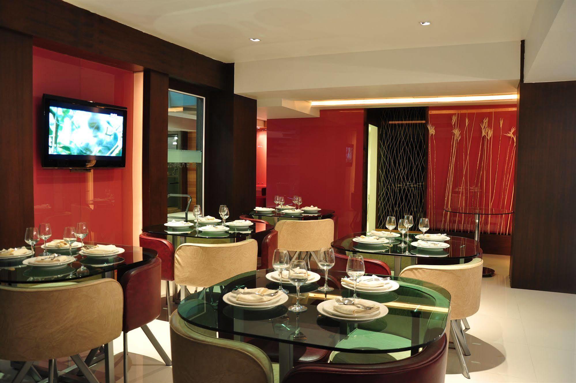 Palms @ Sukhumvit Executive Suite Bangkok Exterior photo