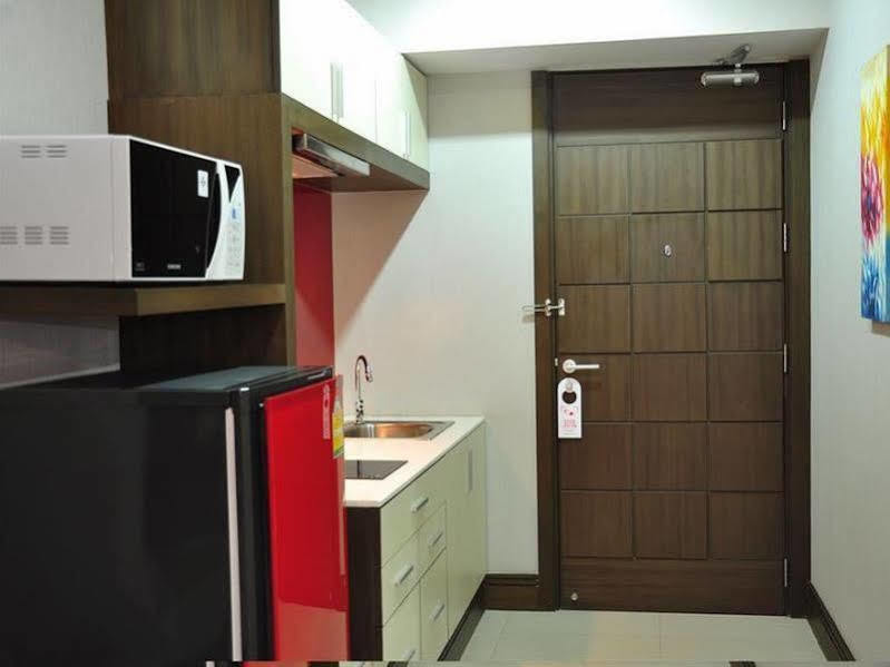 Palms @ Sukhumvit Executive Suite Bangkok Exterior photo