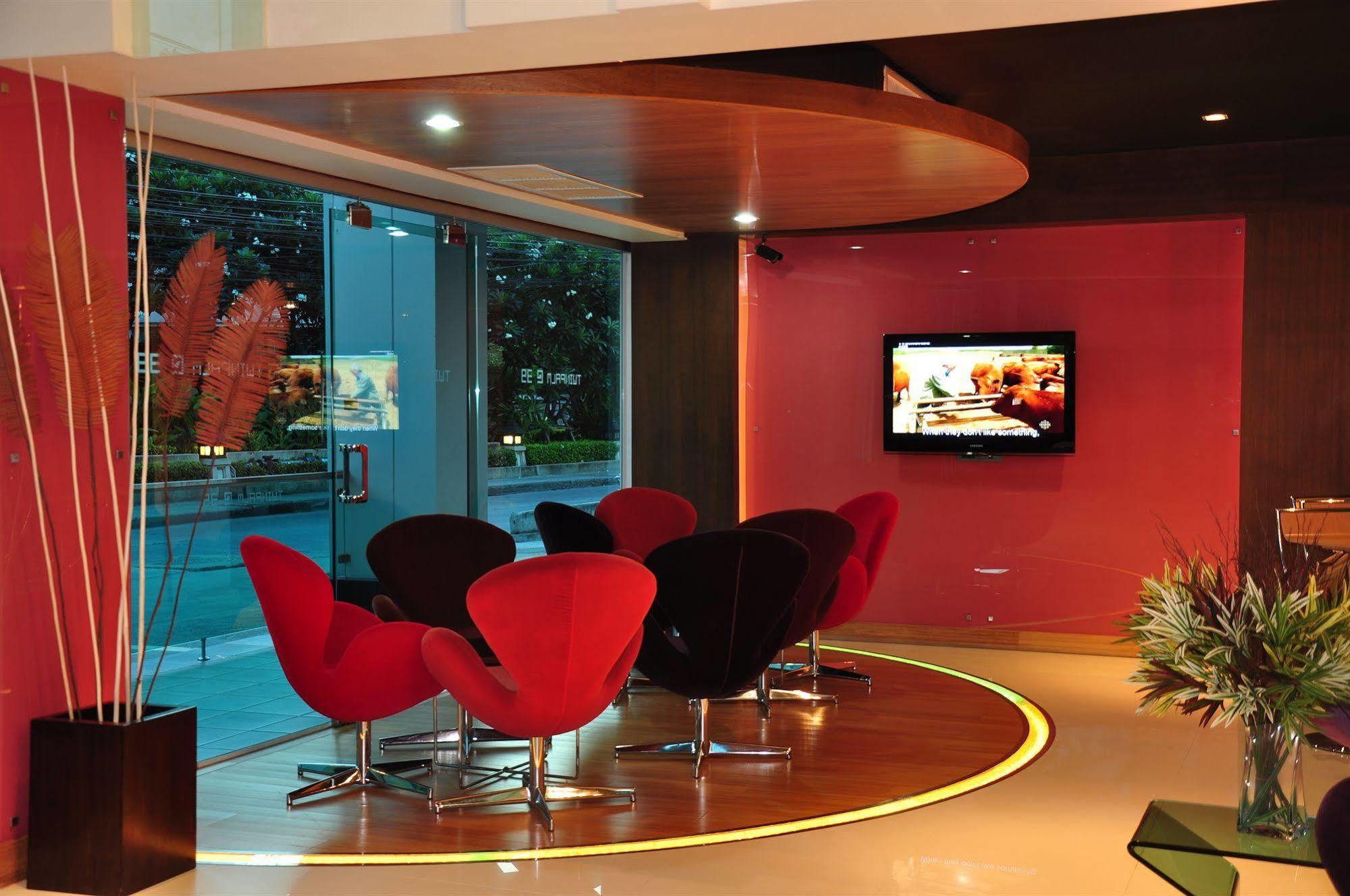 Palms @ Sukhumvit Executive Suite Bangkok Exterior photo